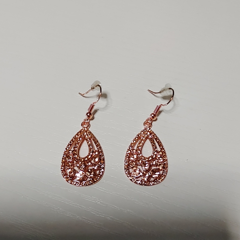 Elegant Rose Gold Teardrop Earrings